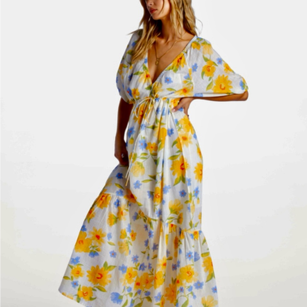 NWT Billabong “Lost in Love” Maxi Dress